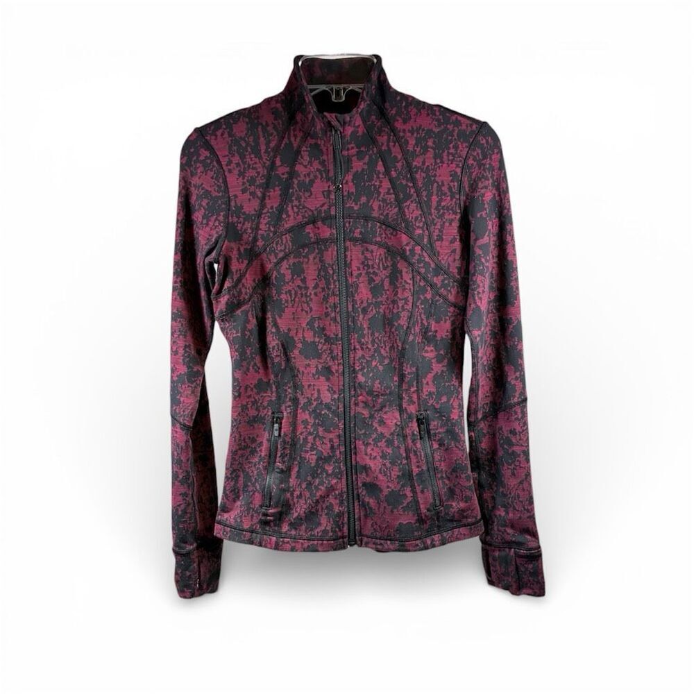 Lululemon Define Jacket in Black and Red Size 6